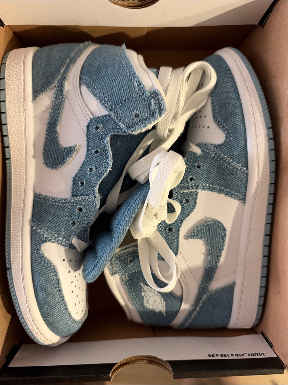 Kids Jordan 1 Retro High OG Light Blue and White